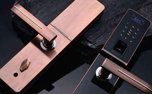 南京換鎖電話(開門鎖安裝指紋鎖)