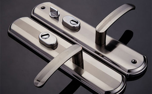 深圳開(kāi)鎖電話(開(kāi)保險(xiǎn)柜汽車(chē)鎖)